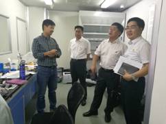 校党委书记余其俊调研永利官网实验室平台建设