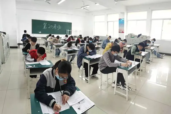 永利官网参与承办的“海亮杯”第二届全国中学生地球科学竞赛预赛（安徽赛区）顺利举行