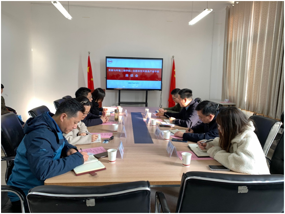 高新区管委会经贸局来访永利官网